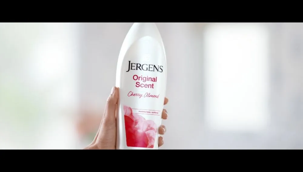 Jergens Hand and Body Lotion, Original Scent Dry Skin Moisturizing Body Lotion, with Cherry Almond Essence, 21 Oz